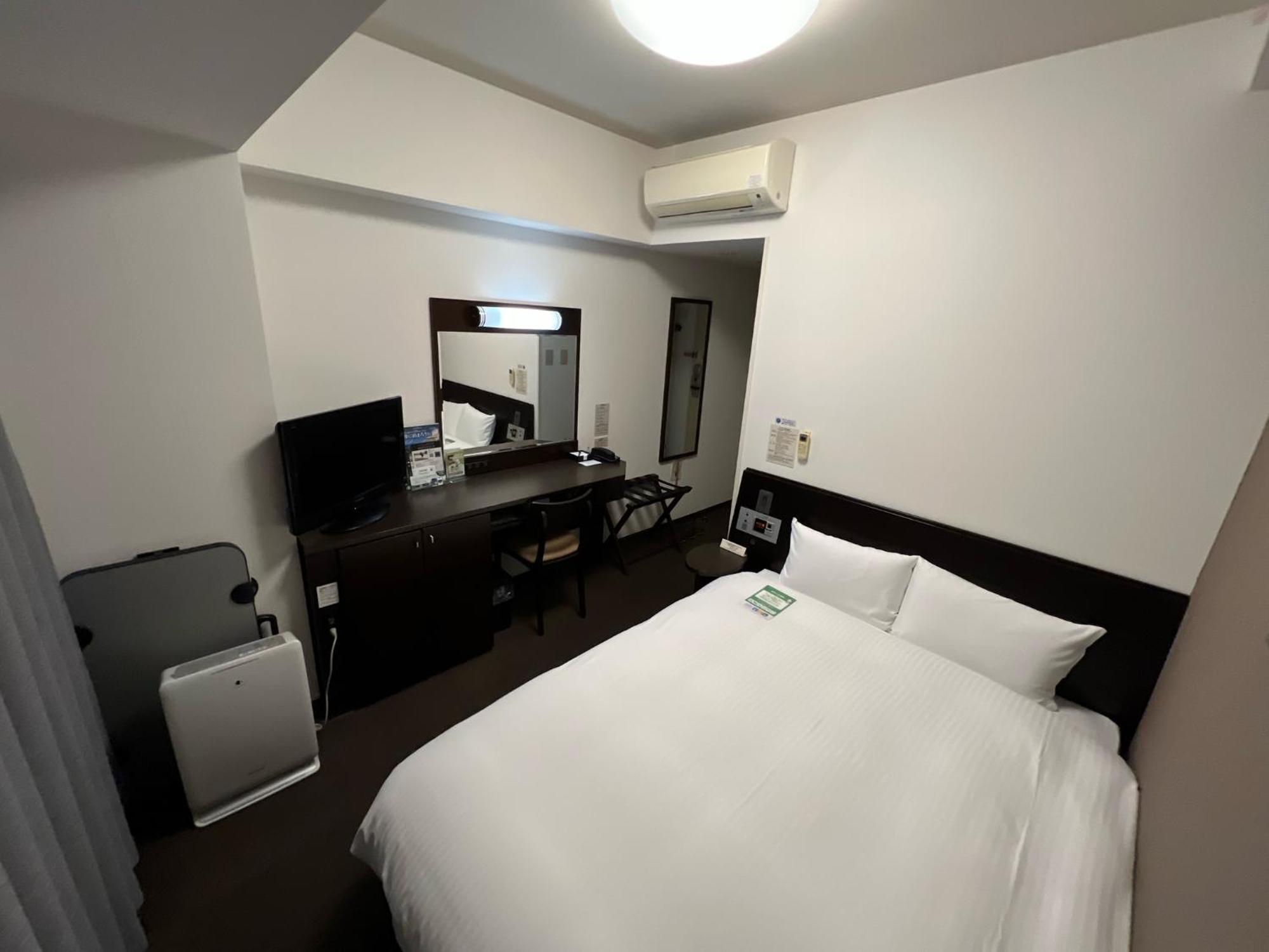 Hotel Route-Inn Uozu Экстерьер фото