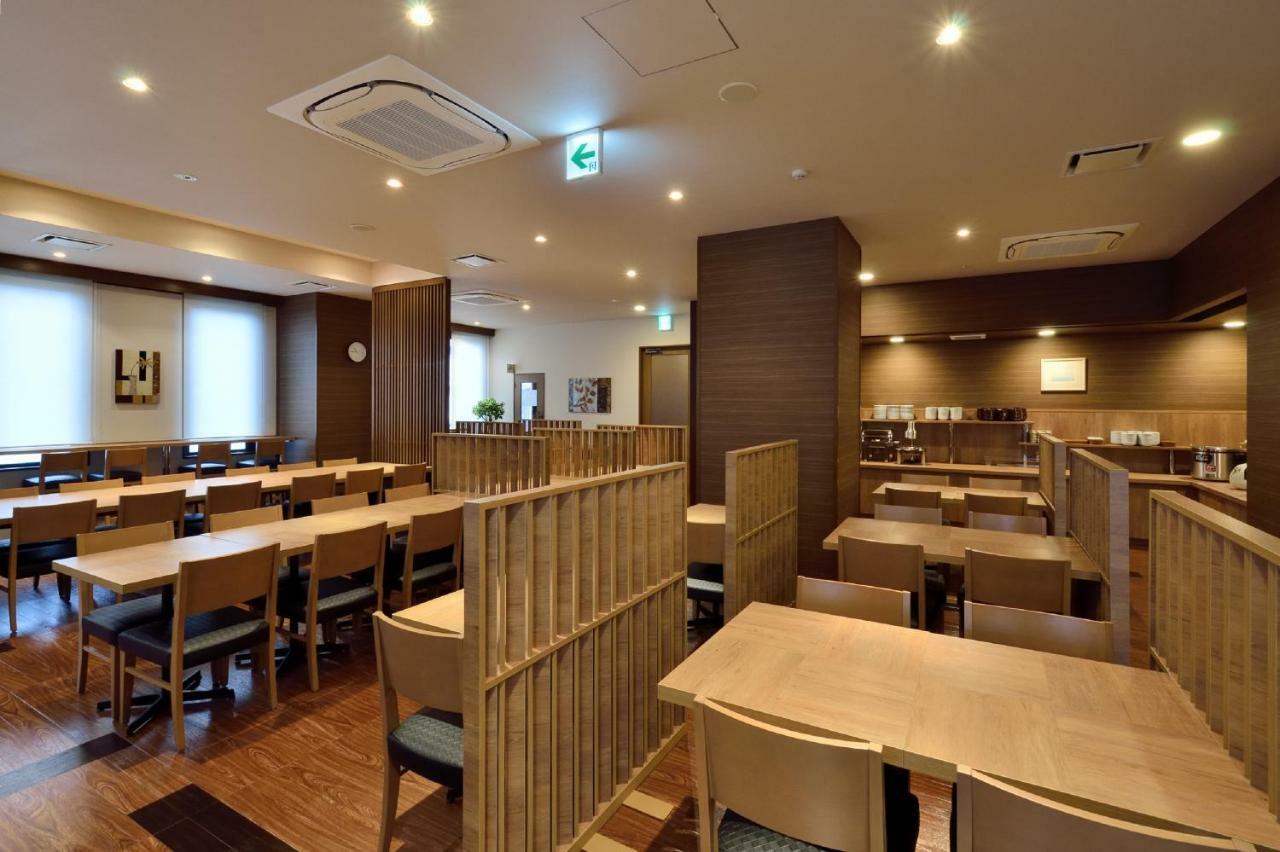 Hotel Route-Inn Uozu Экстерьер фото